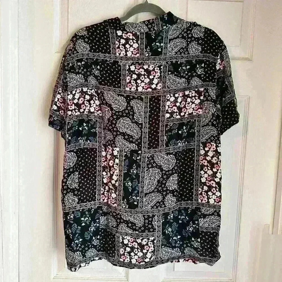 PacSun Floral Paisley Button Down Men’s Size Large - Picture 5 of 5